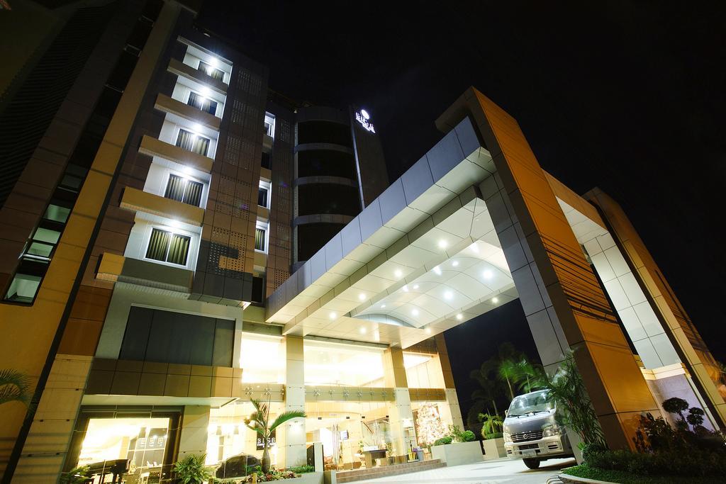 Big 8 Corporate Hotel Tagum Exterior foto
