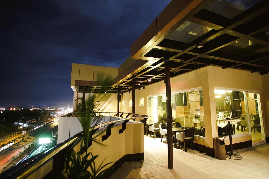 Big 8 Corporate Hotel Tagum Exterior foto