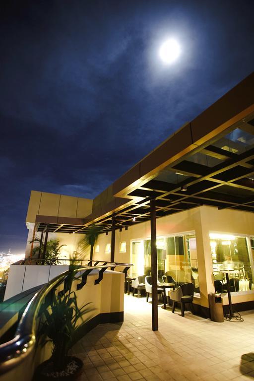 Big 8 Corporate Hotel Tagum Exterior foto
