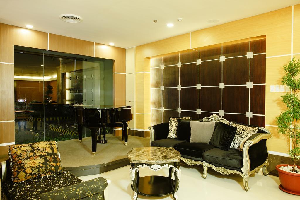 Big 8 Corporate Hotel Tagum Exterior foto