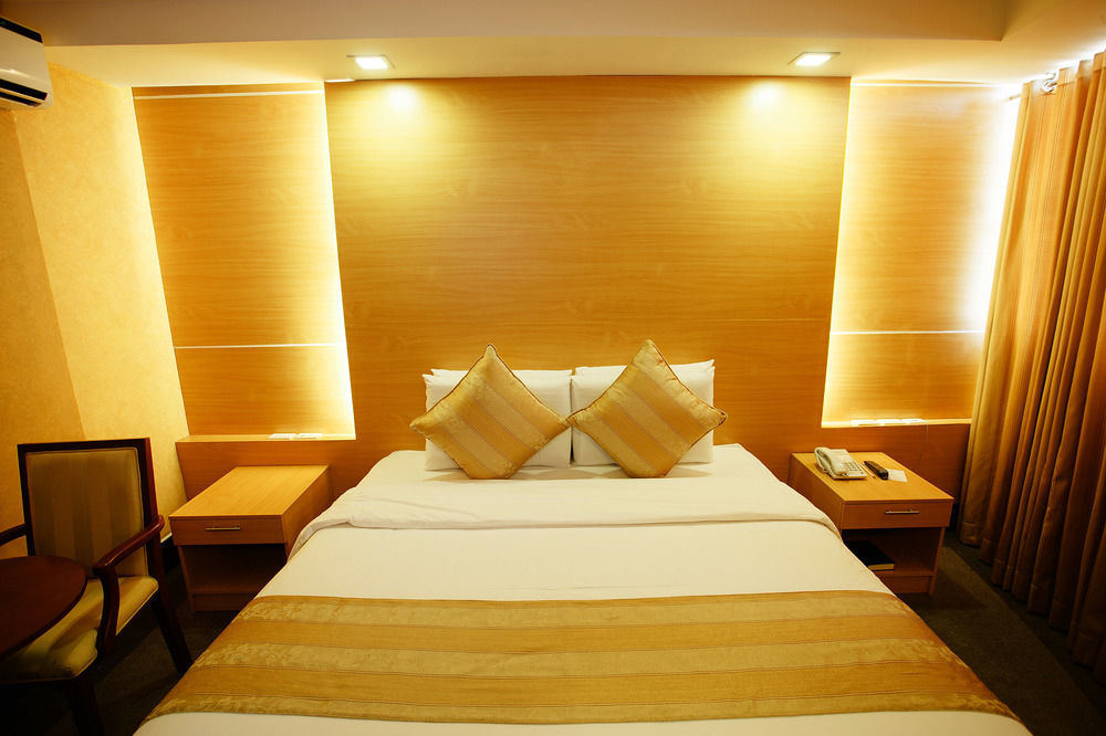 Big 8 Corporate Hotel Tagum Exterior foto
